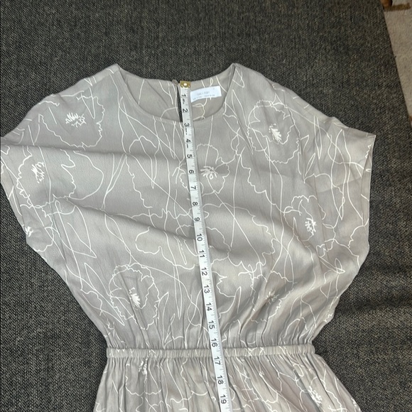 Oak + Fort Beige/Tan Midi Dress Lined Floral Pattern sz S - Picture 7 of 13